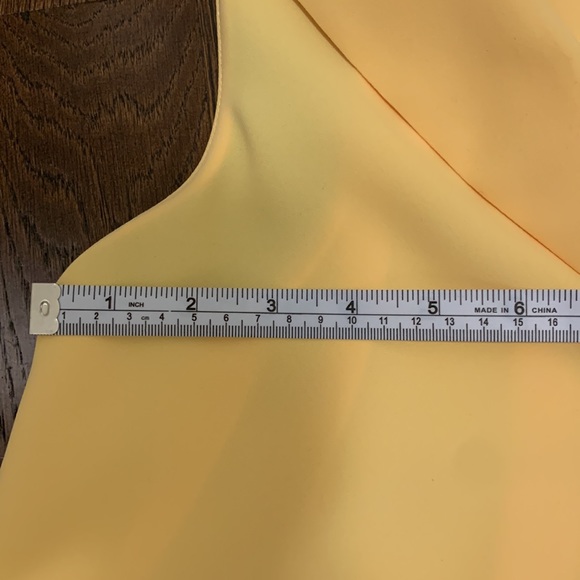 Amanda Uprichard cropped summer top - Picture 8 of 10